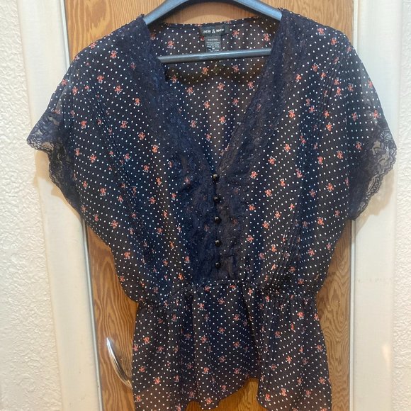 Sheer floral print short sleeve blouse - Picture 5 of 6